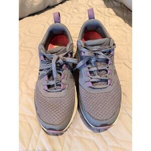 New Balance Women's Size 8 510 V5 Trail Running Shoes Gray Purple